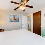 Sunnyside Beach House And Studio